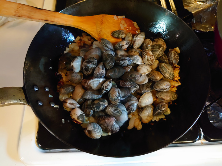 How to cook Vongole-Rosso